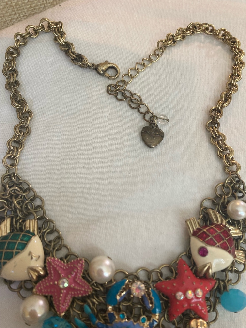 Betsey Johnson Signed Vintage Ocean Beach Necklace Fish Crab Starfish Vacation - Picture 6 of 7
